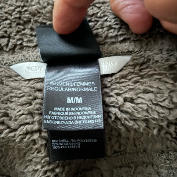 Women’s Northface North Face Sherpa Fleece Jacket - Picture 12 of 12